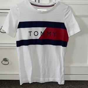 Tommy Hilfiger tee